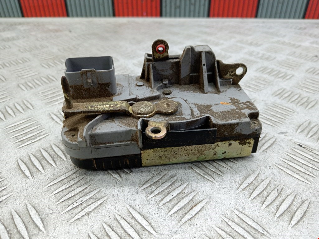 Замок двери передней правой PEUGEOT Expert I 1995-2007