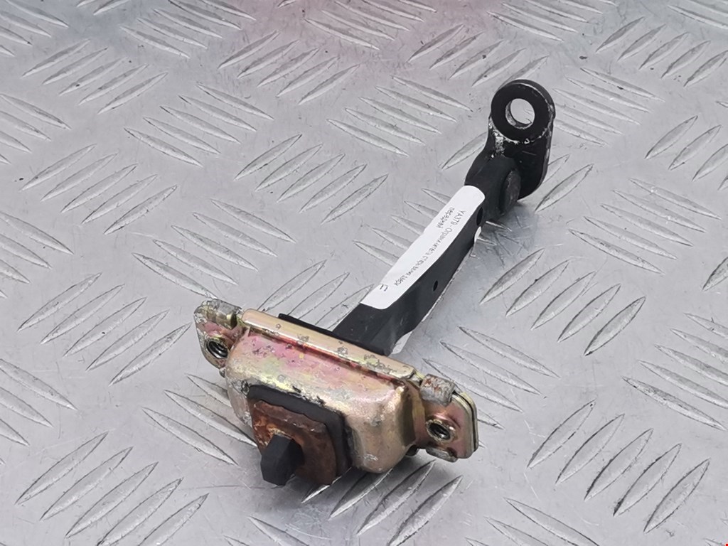 Ограничитель открывания двери KIA Cerato I 2004-2009