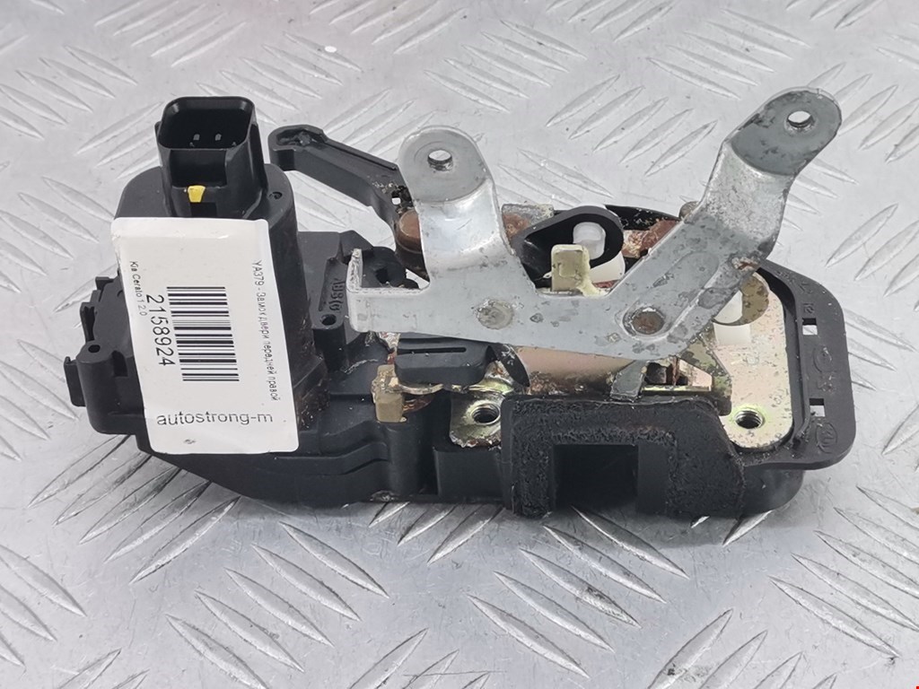 Замок двери передней правой KIA Cerato I 2004-2009