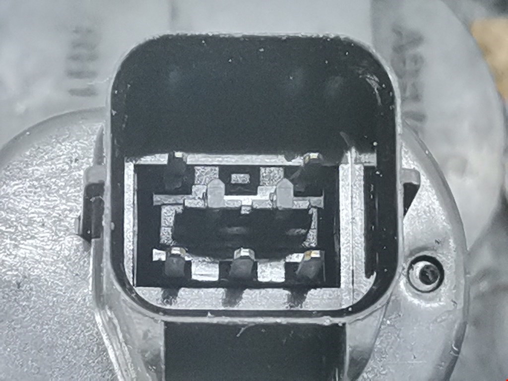 Замок двери передней правой KIA Cerato I 2004-2009