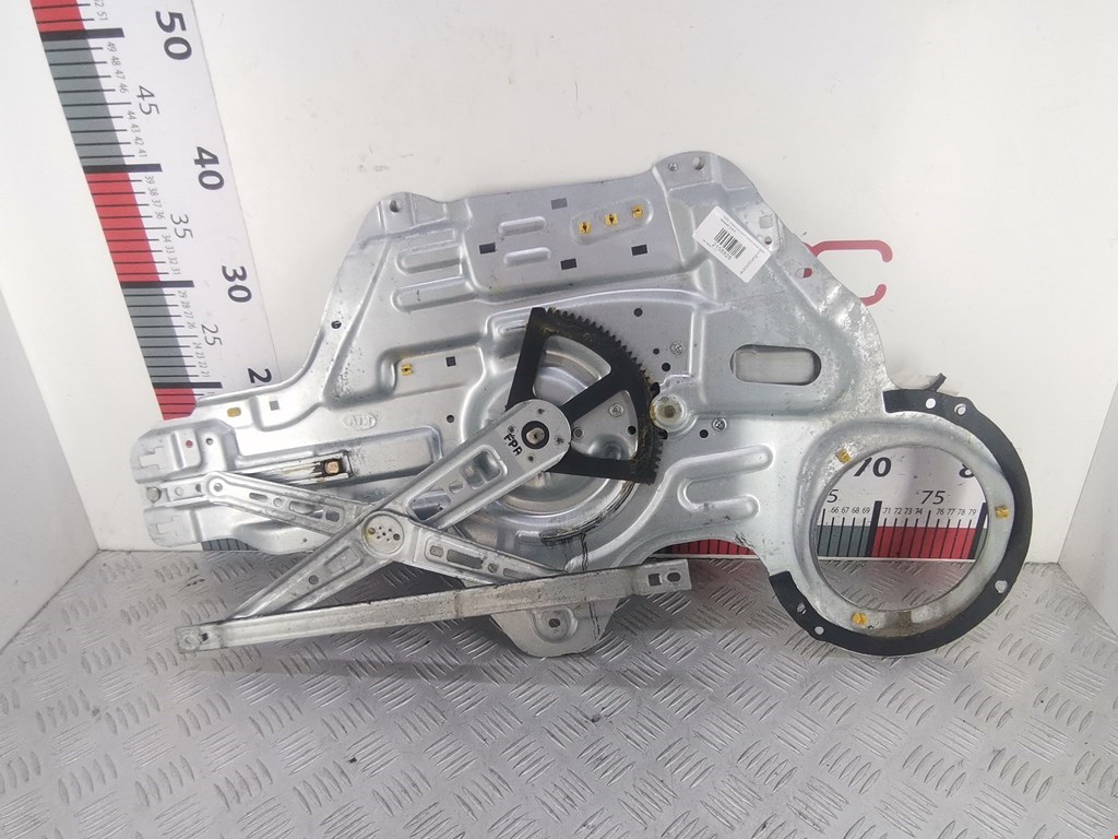 Стеклоподъемник передний правый KIA Cerato I 2004-2009