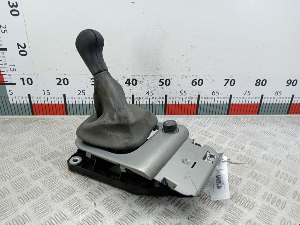 Кулиса (селектор) АКПП/МКПП в салоне VOLVO V40 I 1995-2004