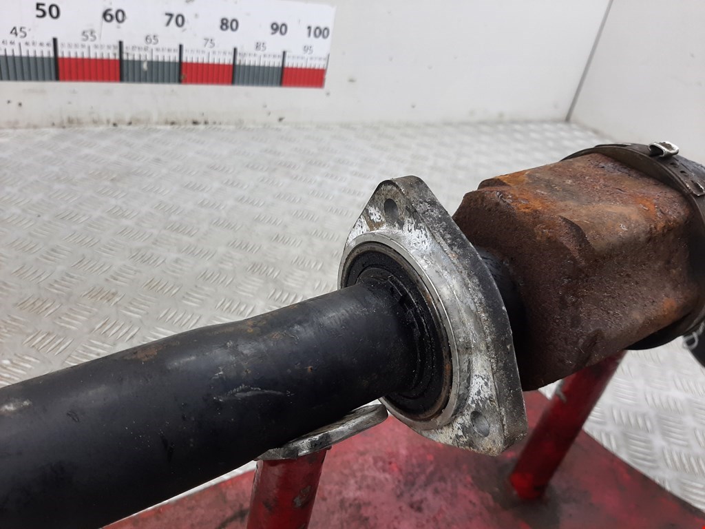 Полуось (привод, приводной вал) передняя правая OPEL Signum 2003-2008