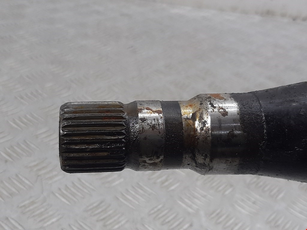 Полуось (привод, приводной вал) передняя правая OPEL Signum 2003-2008