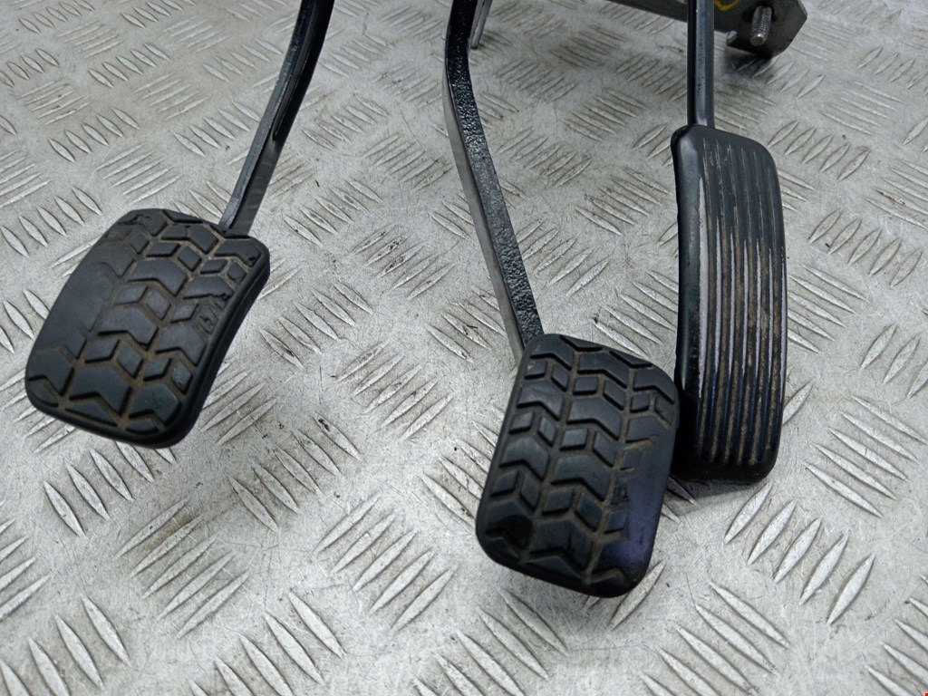Блок педалей (педальный узел) MAZDA Demio DW 1996-2002