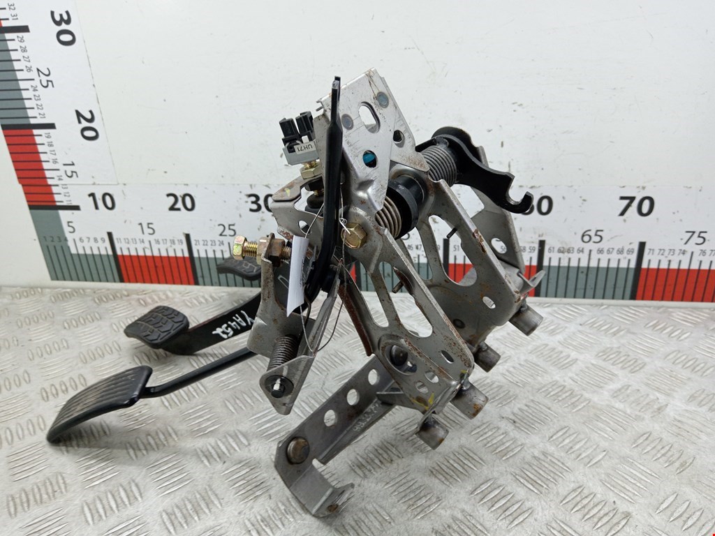 Блок педалей (педальный узел) MAZDA Demio DW 1996-2002