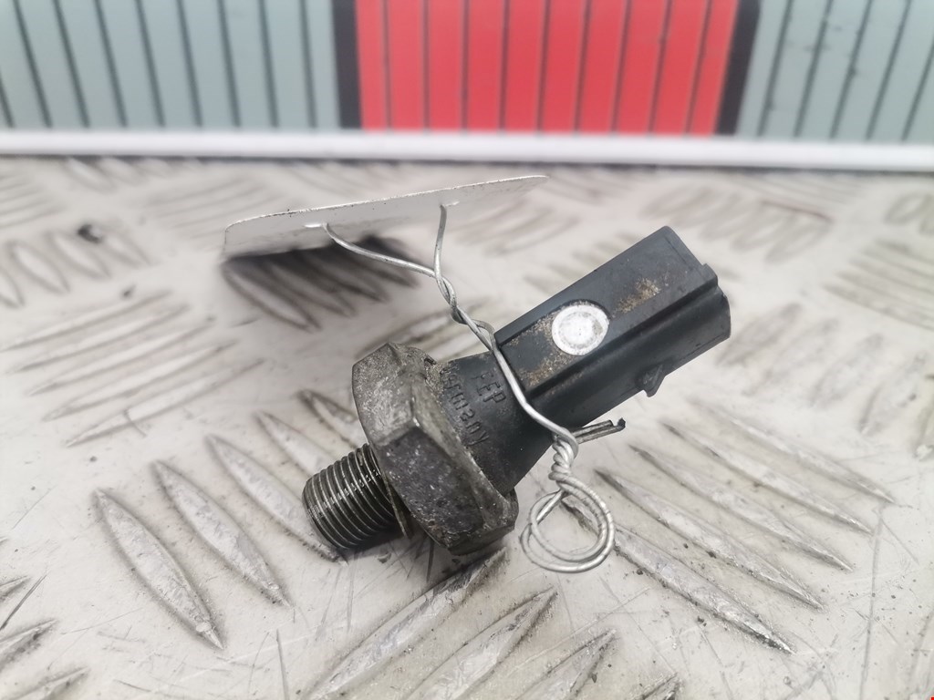 Датчик давления масла Skoda Octavia 1U (1996-2010)