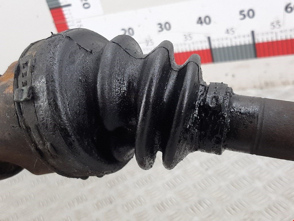 Полуось (привод, приводной вал) передняя правая FORD C-MAX 2003-2010