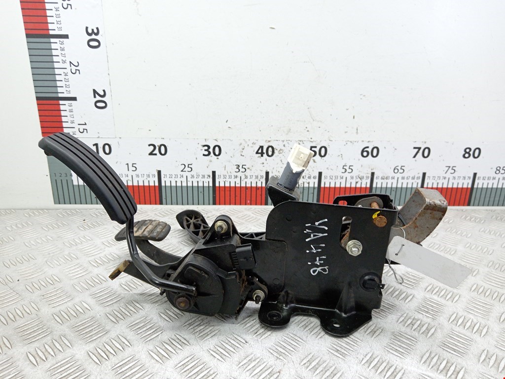 Блок педалей (педальный узел) RENAULT Megane II 2002-2009