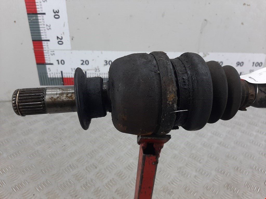 Полуось (привод, приводной вал) передняя правая OPEL Signum 2003-2008