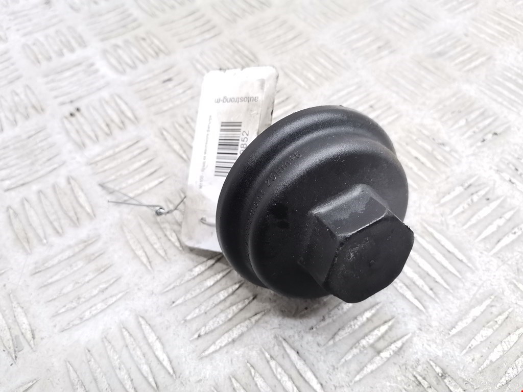 Крышка масляного фильтра Volkswagen Caddy 3 (2004-2015)