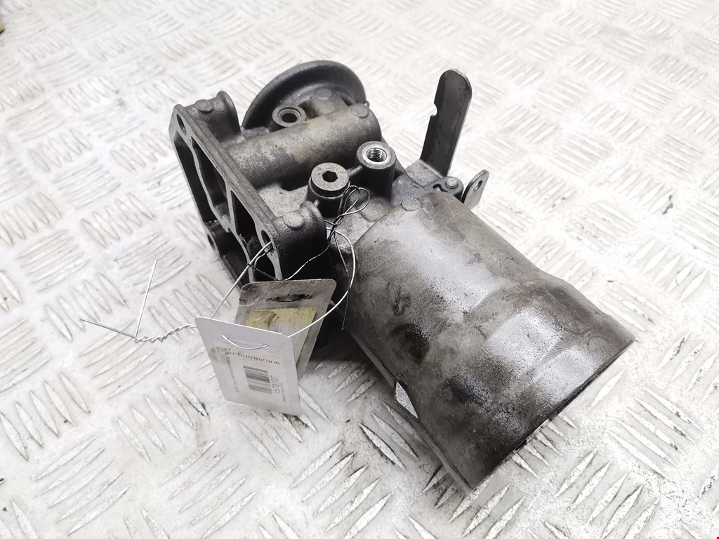 Корпус масляного фильтра Volkswagen Caddy 3 (2004-2015)