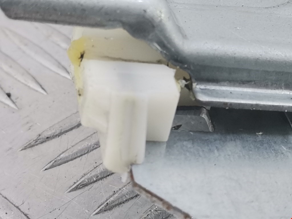 Стеклоподъемник задний левый PEUGEOT 207 2006-2015