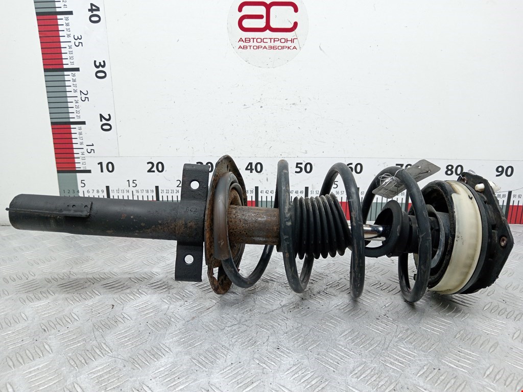 Стойка амортизатора переднего правого Renault Megane 2 (2002-2009)