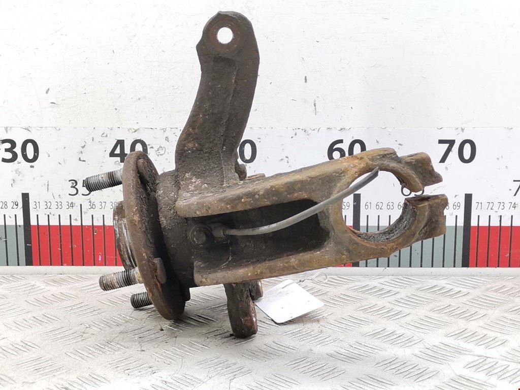 Ступица передняя правая FORD Fiesta 2001-2008