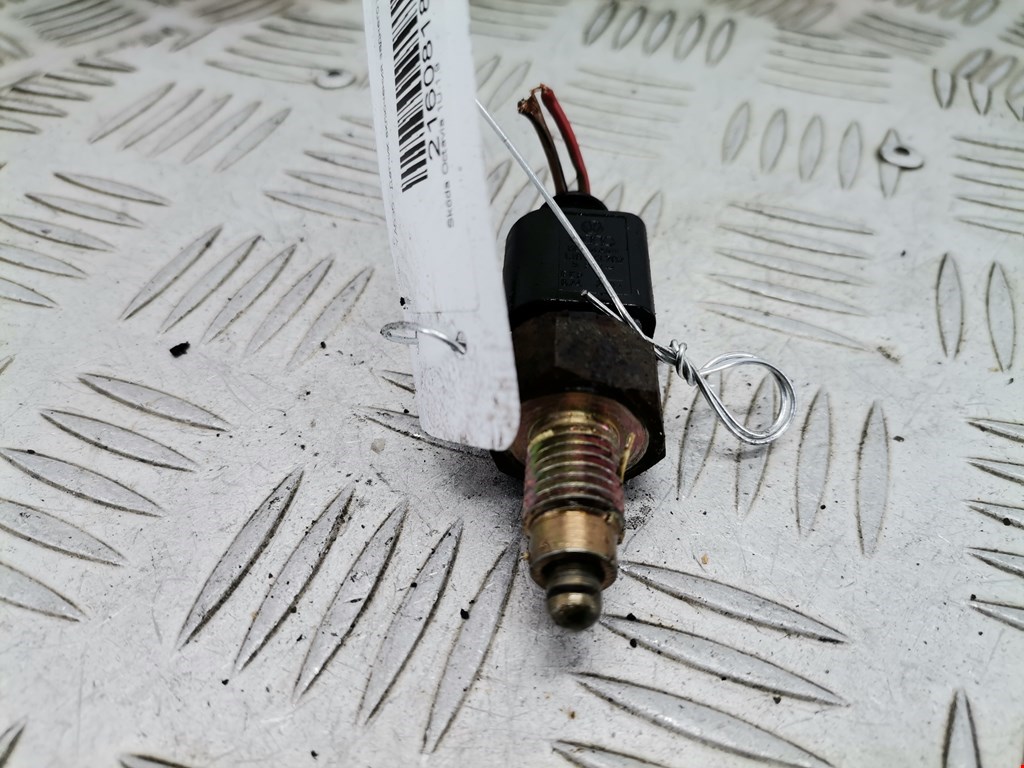 Датчик включения заднего хода SKODA Octavia A4 1U- 1997-2010