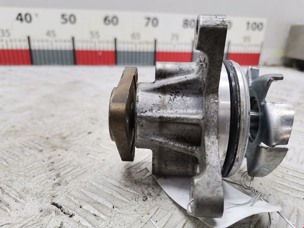 Насос водяной (помпа) MAZDA MPV LW 1999-2006