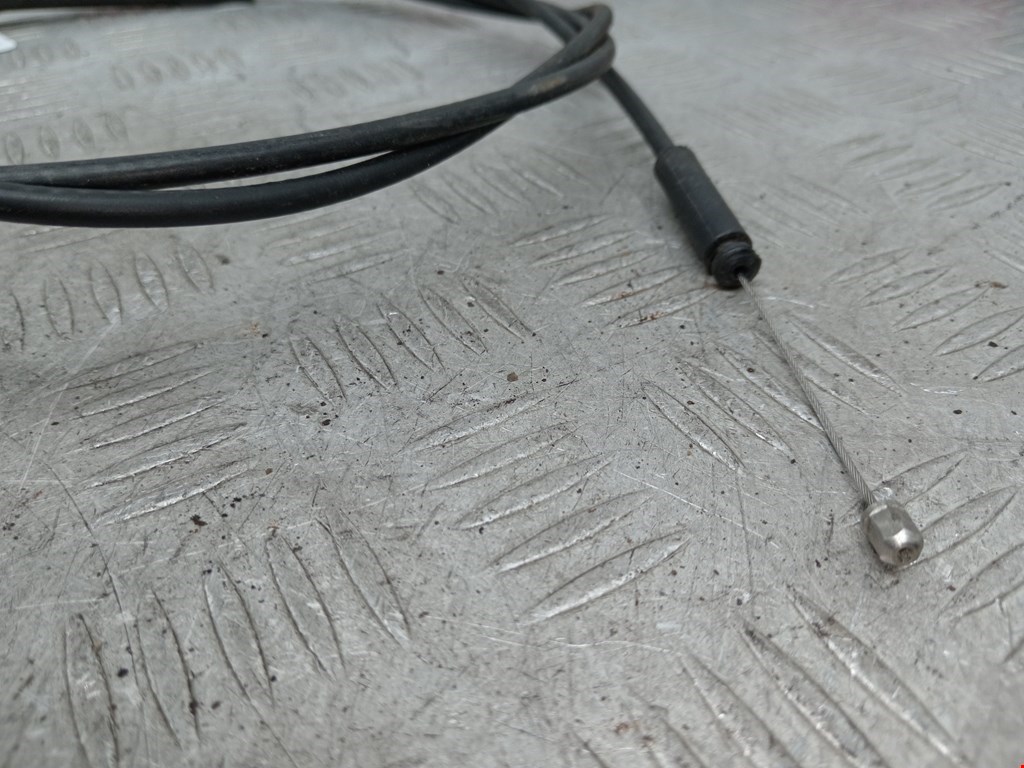 Трос открывания капота RENAULT Sandero 2014-2022