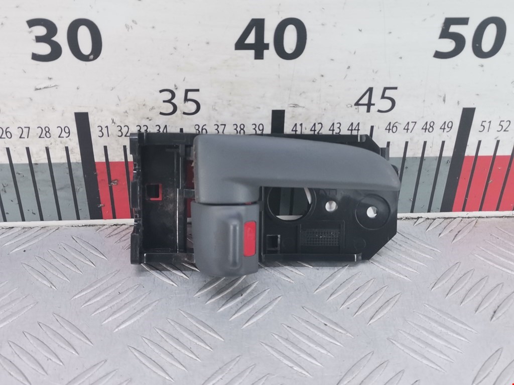 Ручка дверная задняя внутренняя правая KIA Cerato I 2004-2009