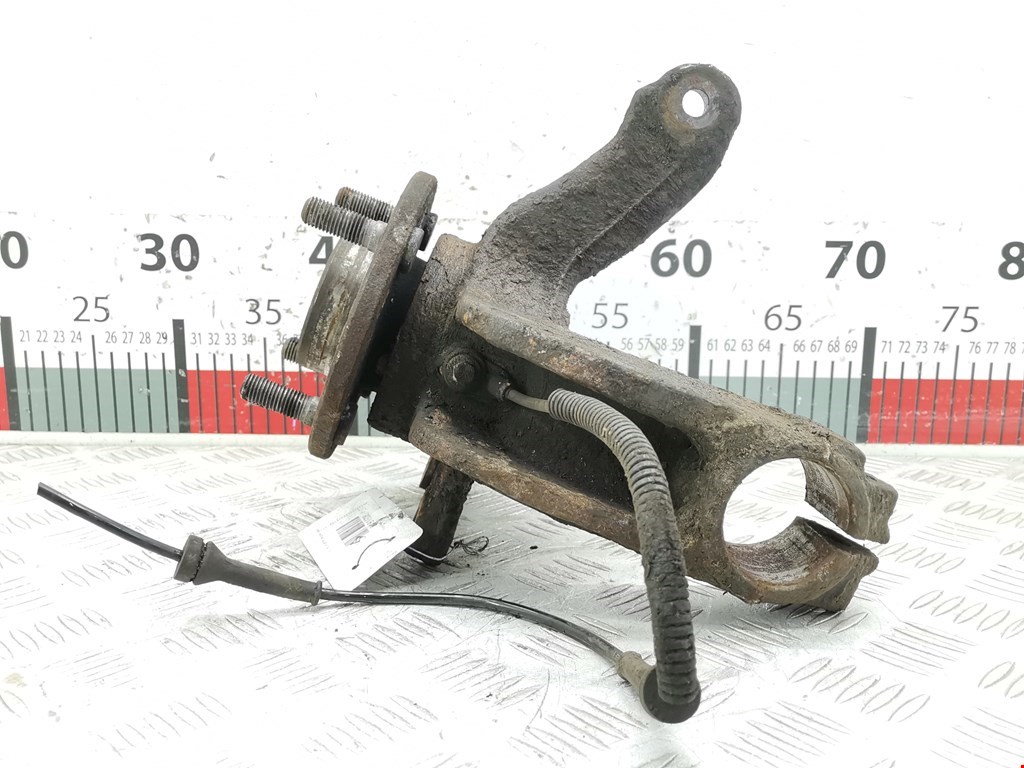 Ступица передняя правая FORD Fiesta 2001-2008