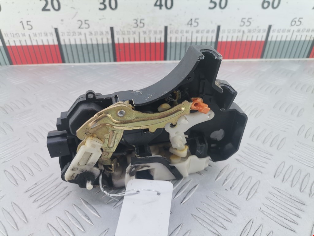 Замок двери задней правой MITSUBISHI Colt Z3 2003-2012