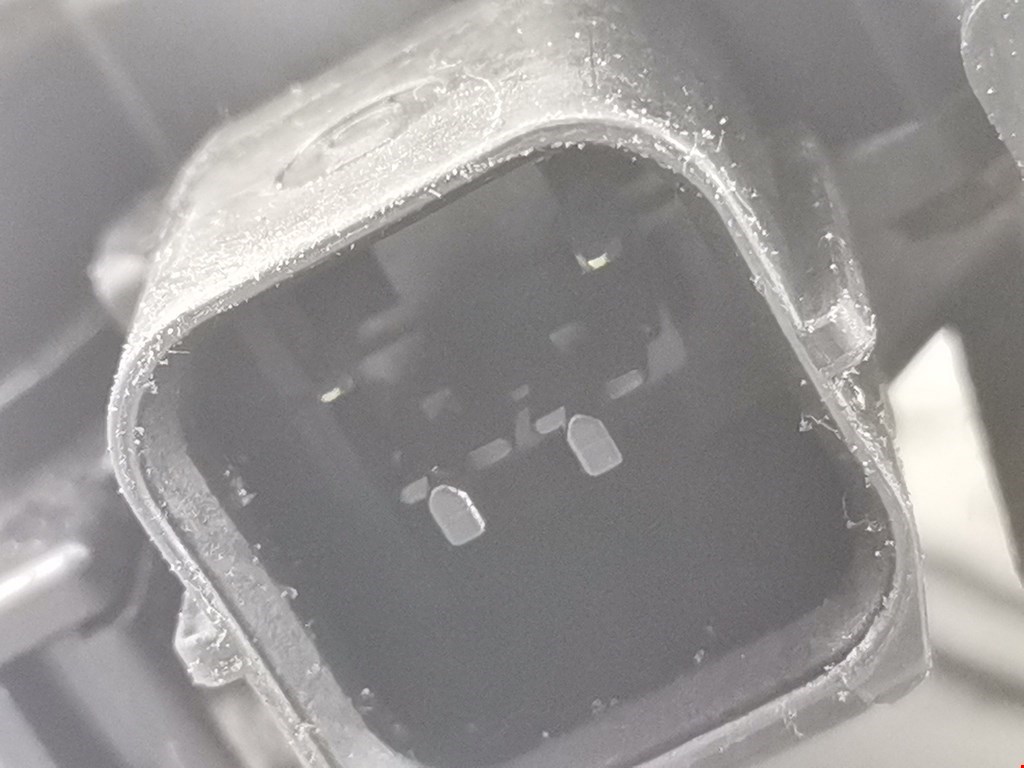 Замок двери задней правой MITSUBISHI Colt Z3 2003-2012