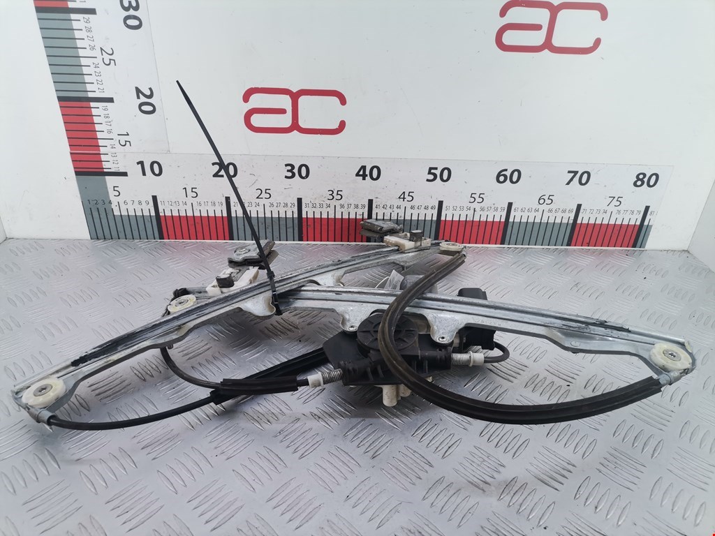 Стеклоподъемник передний левый MITSUBISHI Colt Z3 2003-2012