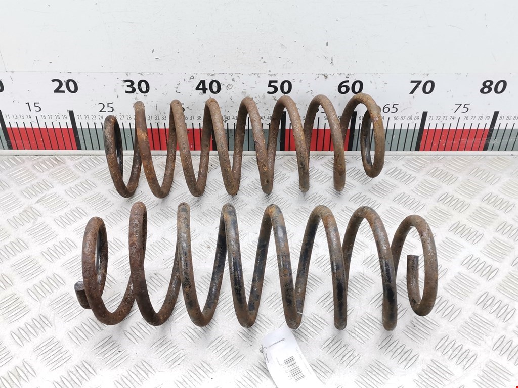 Пружина задняя левая/правая CHRYSLER PT Cruser 2000-2010