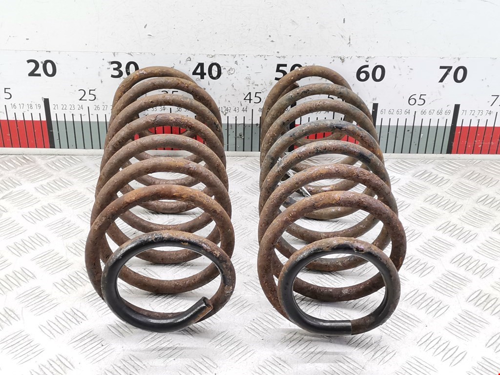 Пружина задняя левая/правая CHRYSLER PT Cruser 2000-2010