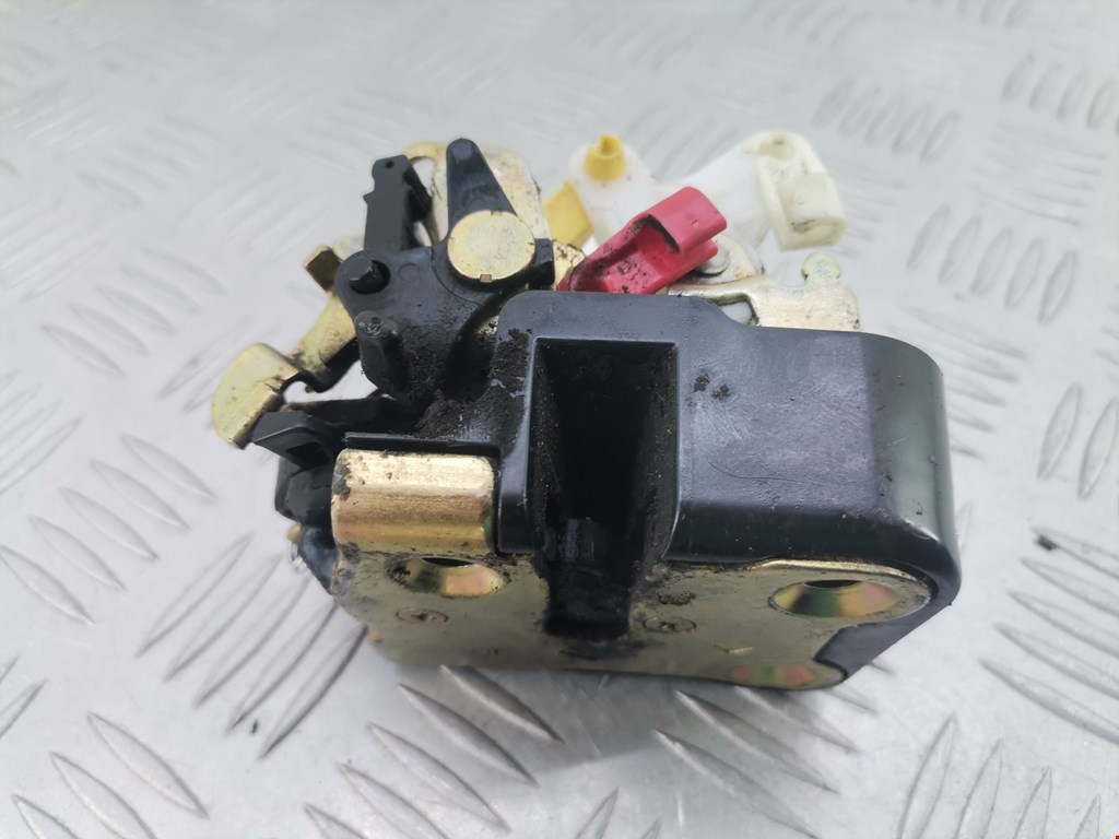 Замок двери задней правой CHRYSLER PT Cruser 2000-2010