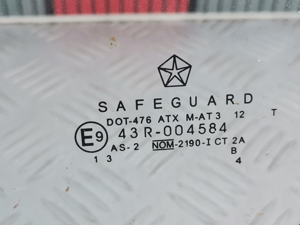 Стекло двери заднее правое CHRYSLER PT Cruser 2000-2010