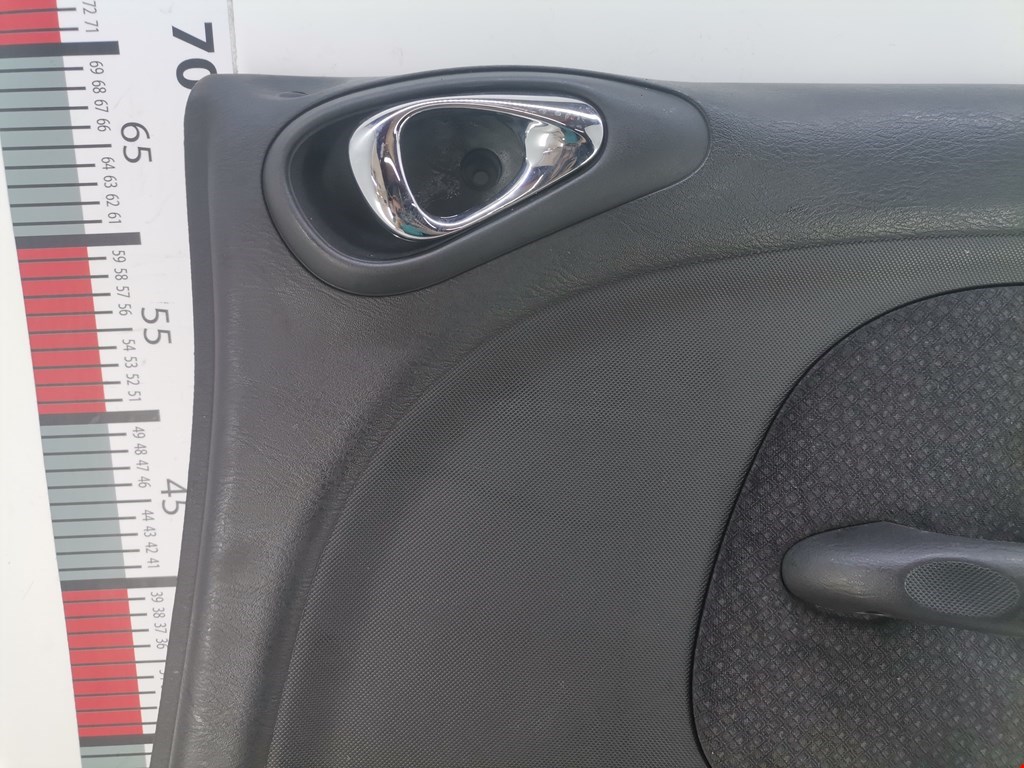 Обшивка двери задняя правая CHRYSLER PT Cruser 2000-2010