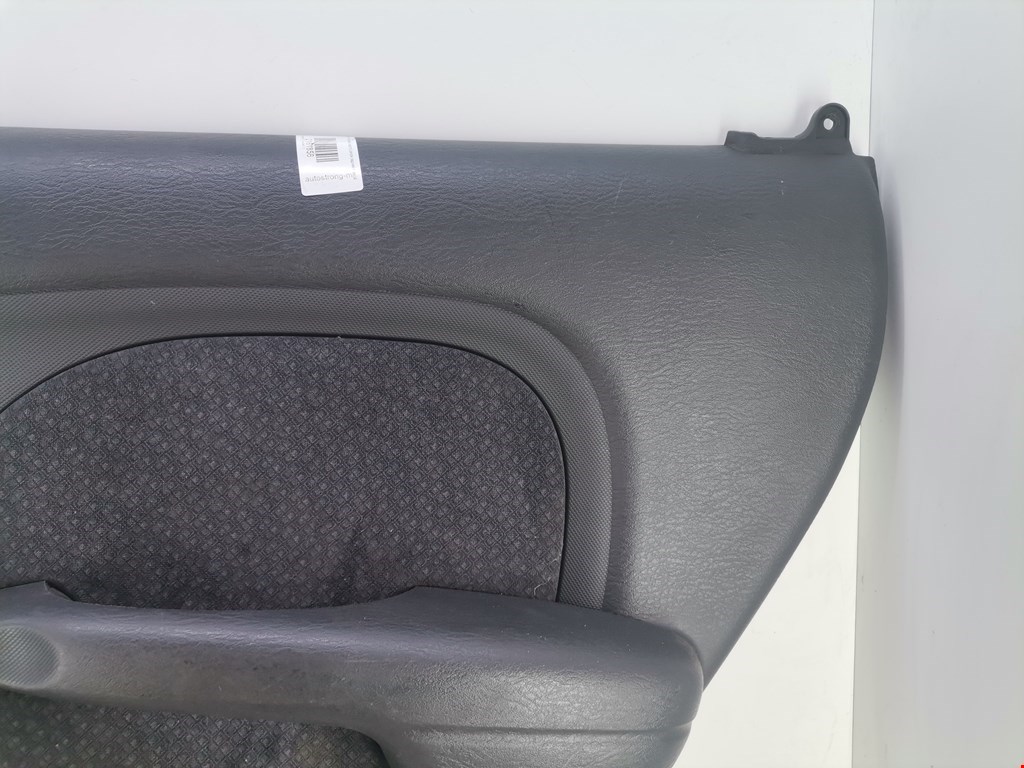 Обшивка двери задняя правая CHRYSLER PT Cruser 2000-2010