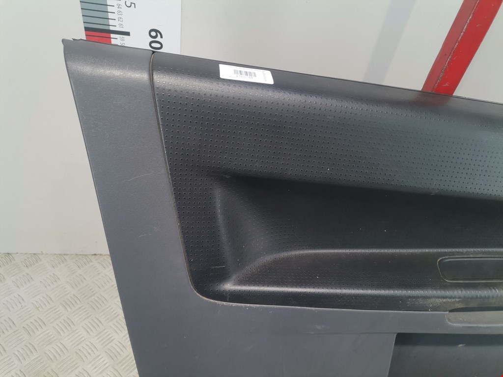 Обшивка двери передняя левая MITSUBISHI Colt Z3 2003-2012