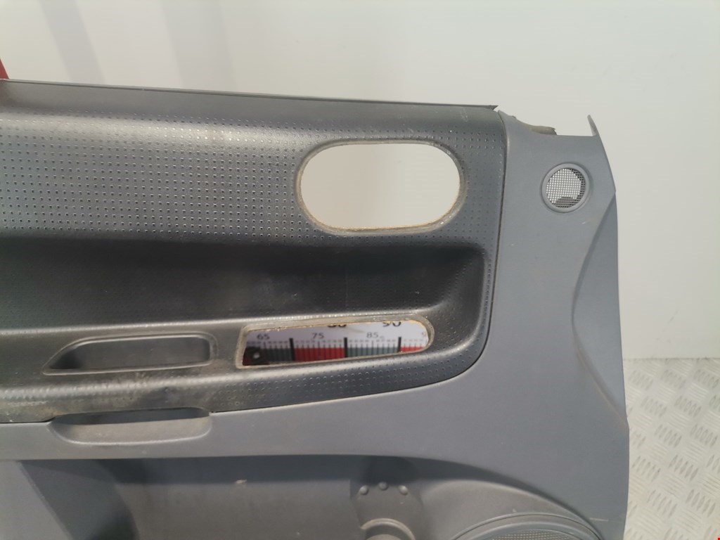 Обшивка двери передняя левая MITSUBISHI Colt Z3 2003-2012