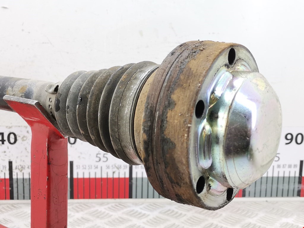 Полуось (привод, приводной вал) задняя левая AUDI A6 C6 2004-2010