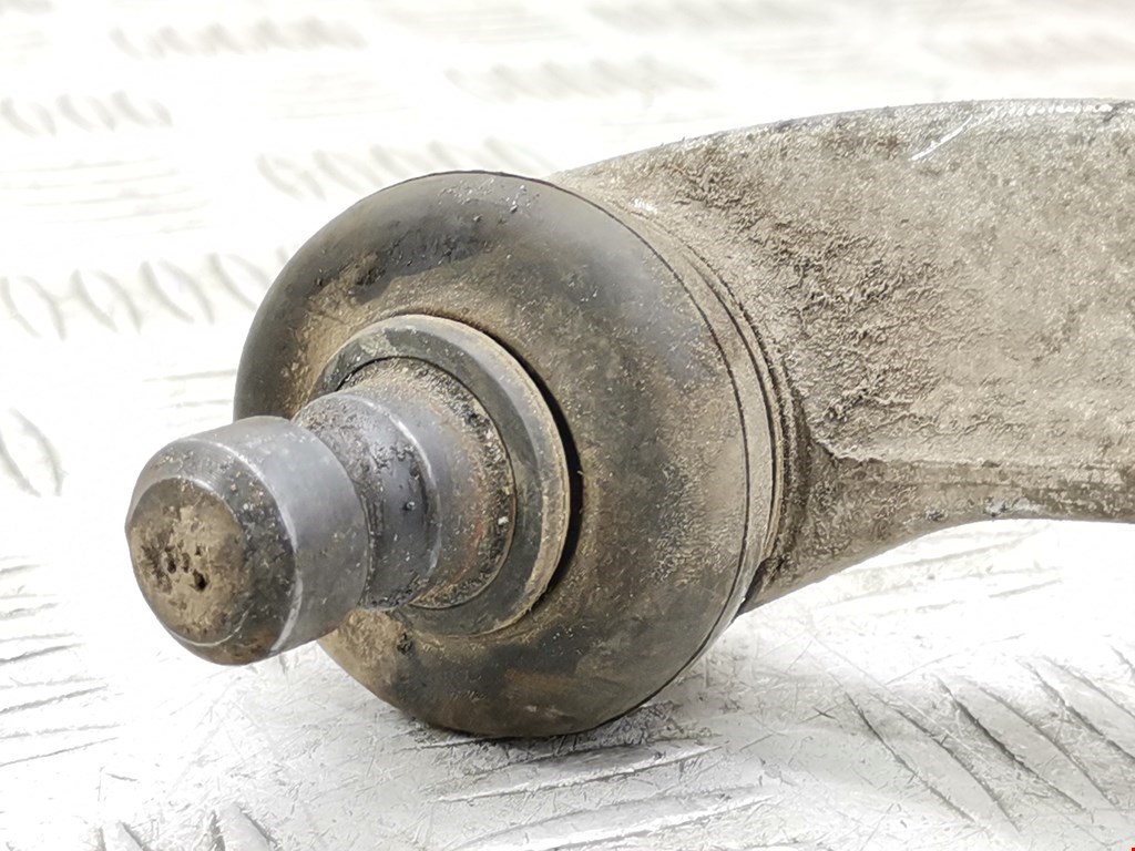 Рычаг передний правый VOLKSWAGEN Passat B5 1997-2005