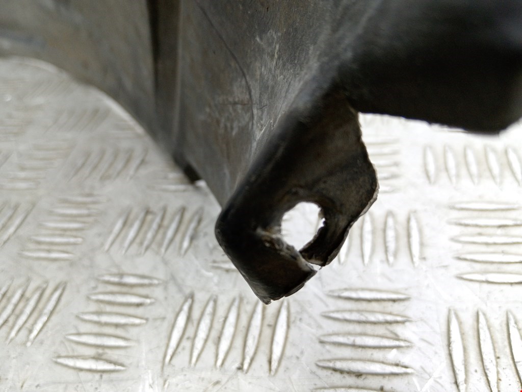 Локер (подкрылок) передний правый OPEL Omega B 1994-2004