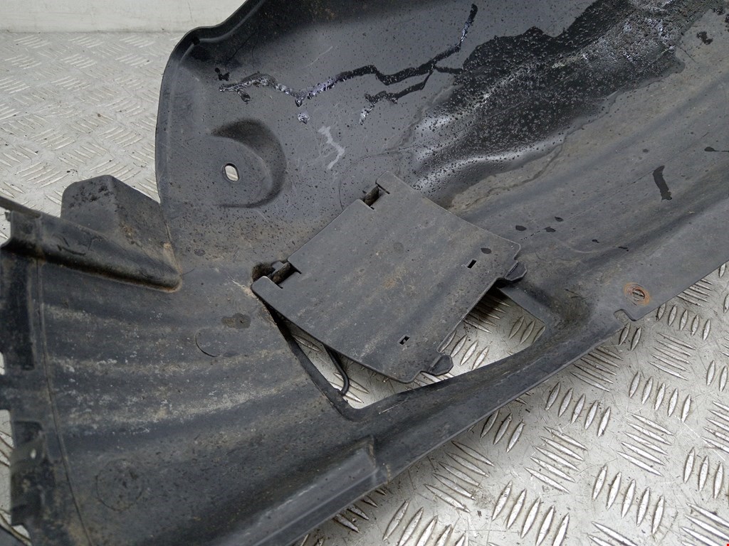 Локер (подкрылок) передний левый OPEL Astra H/Family 2004-2015