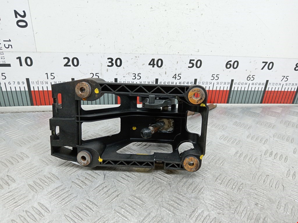 Кулиса (селектор) АКПП/МКПП в салоне TOYOTA Aygo AB10 2005-2014