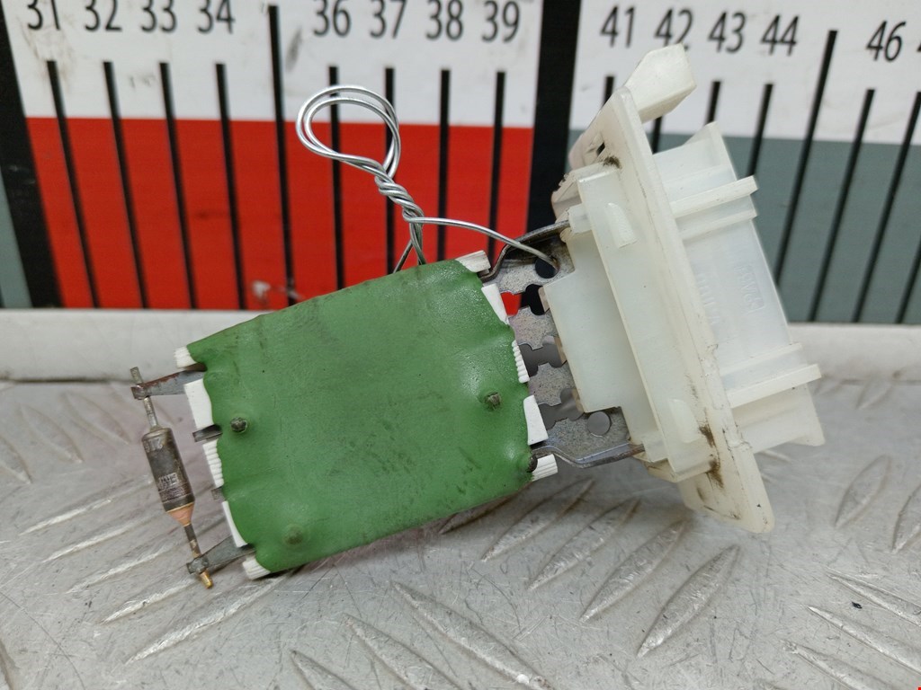 Резистор отопителя (сопротивление печки) TOYOTA Aygo AB10 2005-2014
