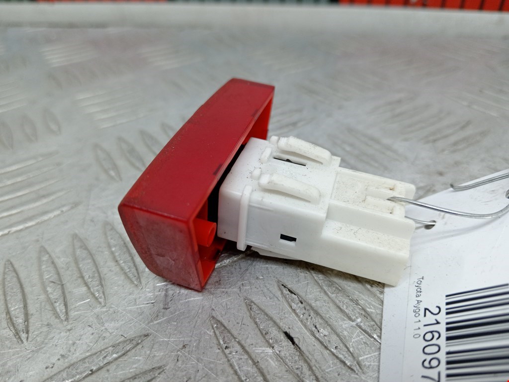 Кнопка аварийной сигнализации (аварийки) TOYOTA Aygo AB10 2005-2014