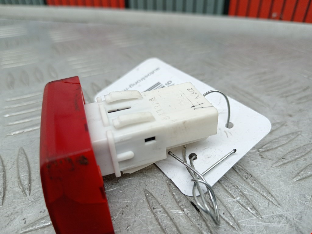 Кнопка аварийной сигнализации (аварийки) TOYOTA Aygo AB10 2005-2014