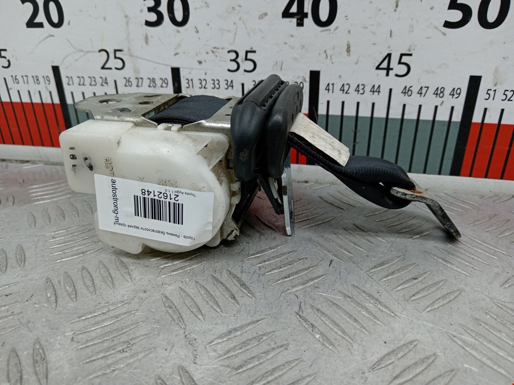 Ремень безопасности задний правый TOYOTA Aygo AB10 2005-2014