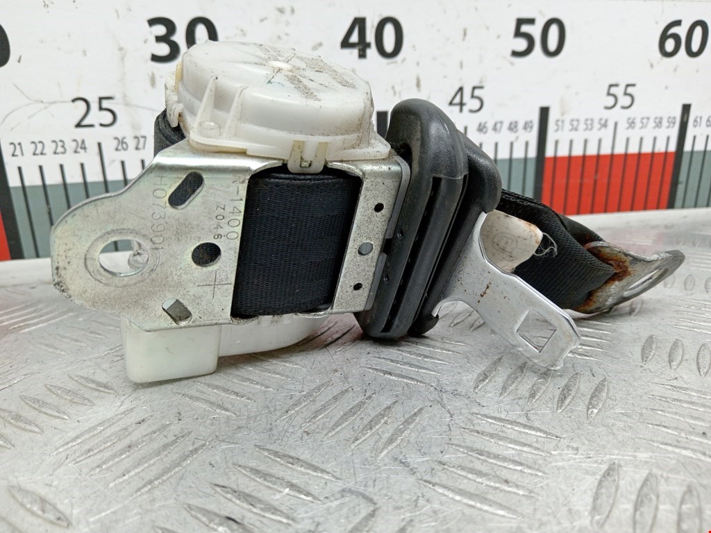 Ремень безопасности задний левый TOYOTA Aygo AB10 2005-2014