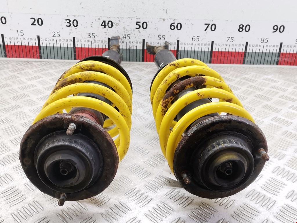 Амортизатор передний правый VOLKSWAGEN Passat B5 1997-2005