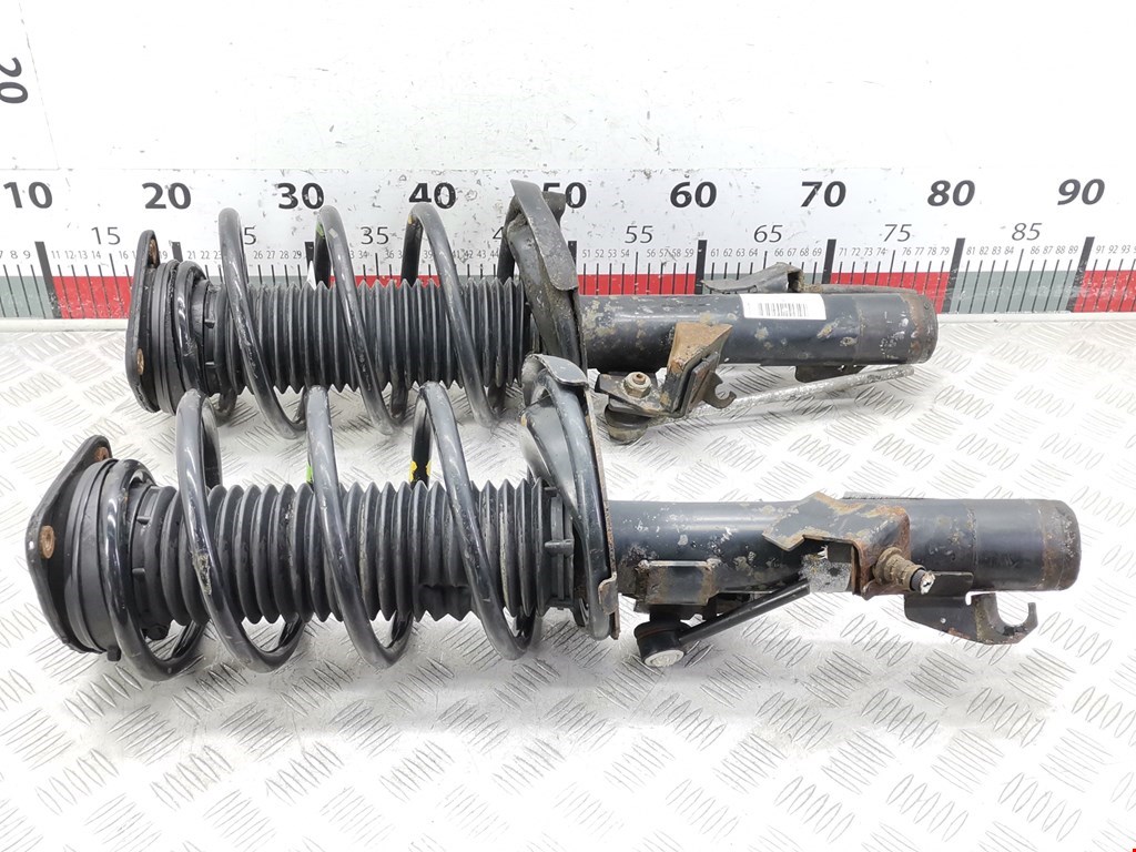 Амортизатор передний левый MAZDA Mazda 3 BK 2003-2009