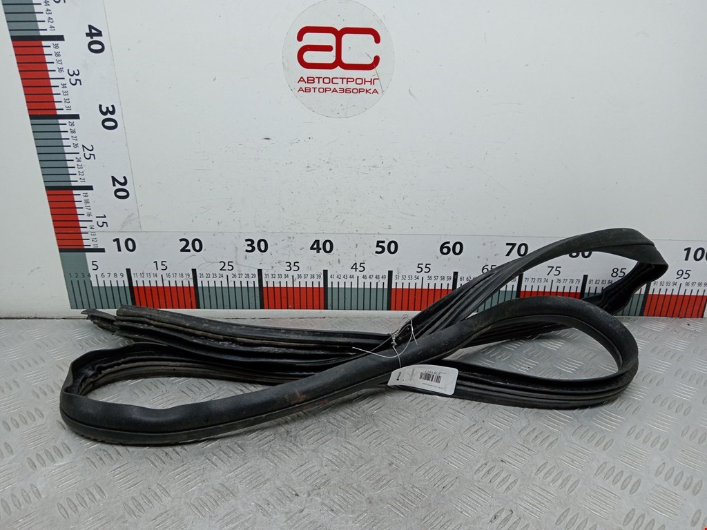 Уплотнитель двери TOYOTA Aygo AB10 2005-2014