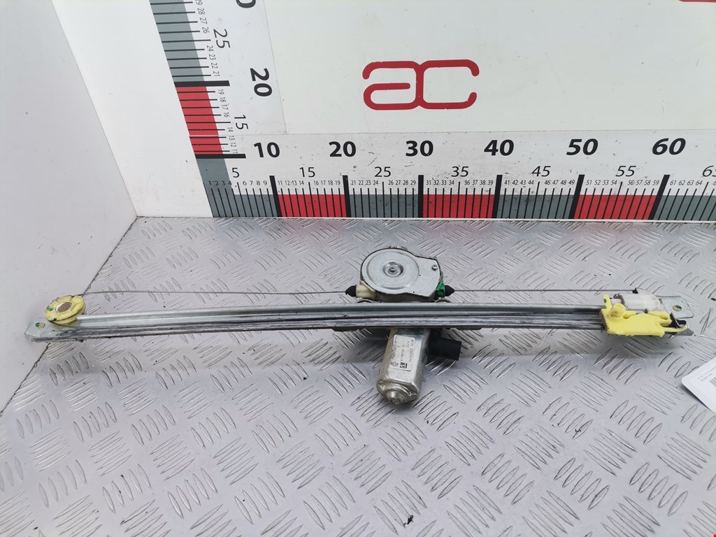 Стеклоподъемник передний правый RENAULT Trafic II 2001-2014