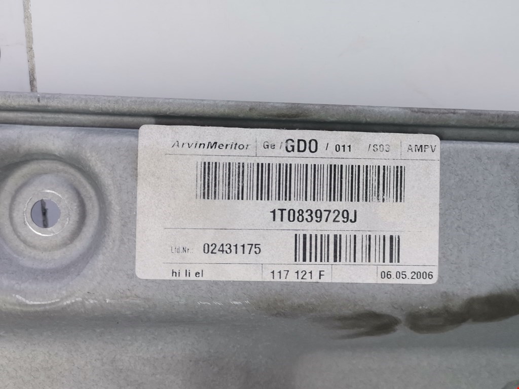 Стеклоподъемник задний левый VOLKSWAGEN Touran 2003-2010